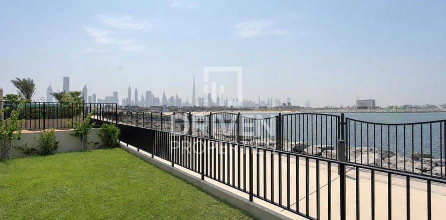Willa w Jumeirah, Dubai, ZEA 4 sypialnie, 576.93 mkw. nr 765537