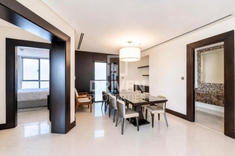 Apartment in Downtown Dubai (Downtown Burj Dubai), UAE 2 bedrooms, 171.59 sq.m. № 765535 - photo 15