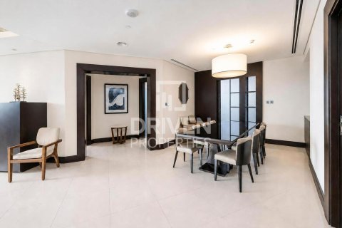 Apartment in Downtown Dubai (Downtown Burj Dubai), UAE 2 bedrooms, 171.59 sq.m. № 765535 - photo 13