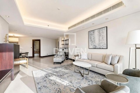 Apartment in Downtown Dubai (Downtown Burj Dubai), UAE 2 bedrooms, 171.59 sq.m. № 765535 - photo 5