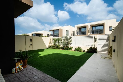 Villa Dubai Hills Estatejā, AAE 3 istabas, 209 m2 Nr. 760388 - attēls 2