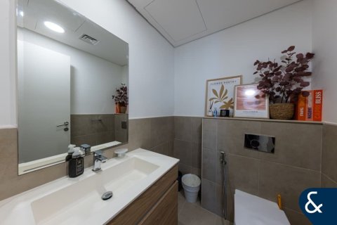 Appartamento in affitto a Jumeirah Golf Estates, Dubai, EAU 2 camere da letto, 127 mq. № 688909 - foto 5