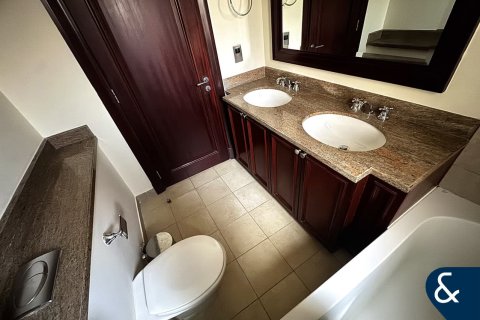 Huoneisto Old Town, Dubai, Arabiemiraatit 2 makuuhuonetta, 129 m2 № 688911 - kuva 13