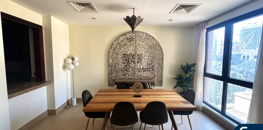 Huoneisto Old Town, Dubai, Arabiemiraatit 2 makuuhuonetta, 129 m2 № 688911