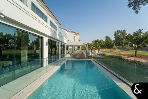 Villa à louer à Jumeirah Golf Estates, Dubai, EAU 5 chambres, 620 m2 № 688908 - photo 3