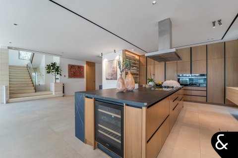 Villa à louer à Jumeirah Golf Estates, Dubai, EAU 5 chambres, 620 m2 № 688908 - photo 9