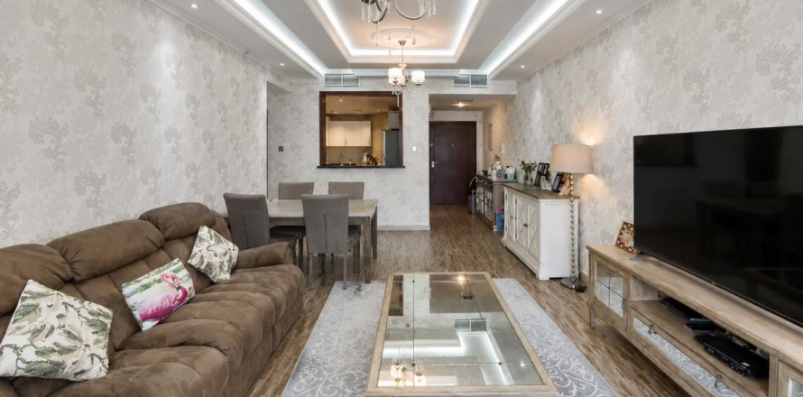 Dubai、UAEにあるマンション 3ベッドルーム、144.6 m2 No718008