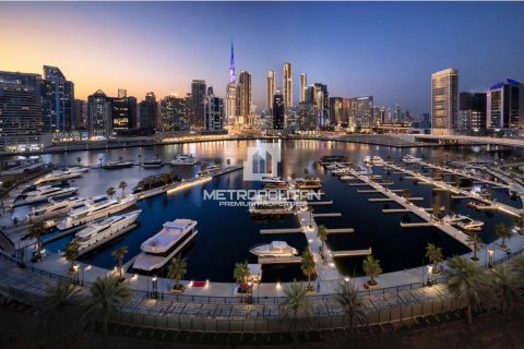 Střešní byt v Business Bay, Dubai, SAE 3 ložnice, 585 m² Č.: 665263 - fotografie 1