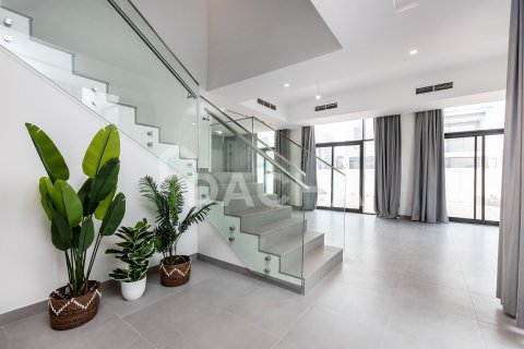Willa na sprzedaż w Al Furjan, Dubai, ZEA 5 sypialnie, 413 mkw., nr 706688 - zdjęcie 3