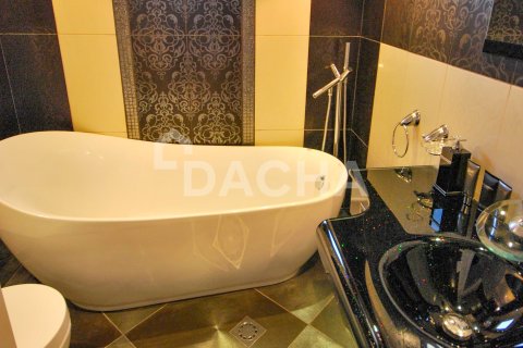 Vilë në Meadows, Dubai, Emiratet e Bashkuara Arabe 5 dhoma gjumi, 570 m2. № 706689 - Foto 17
