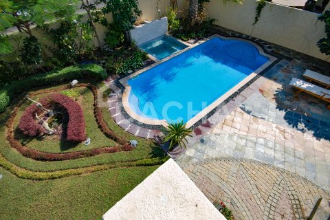 Vilë në Meadows, Dubai, Emiratet e Bashkuara Arabe 5 dhoma gjumi, 570 m2. № 706689 - Foto 20