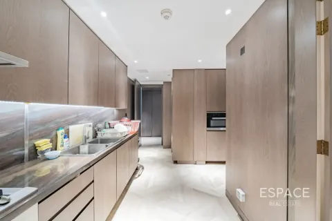 Apartament de închiriat în Palm Jumeirah, Dubai, EAU 3 dormitoare, 258 mp.  №738525 - poză 6