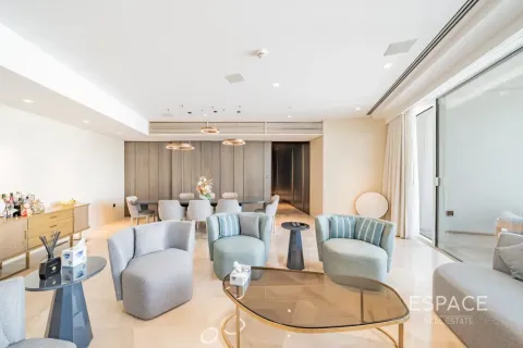 Apartament de închiriat în Palm Jumeirah, Dubai, EAU 3 dormitoare, 258 mp.  №738525 - poză 13