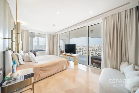 Apartament de închiriat în Palm Jumeirah, Dubai, EAU 3 dormitoare, 258 mp.  №738525 - poză 11
