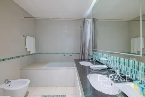 Byt v DAMAC HEIGHTS v Dubai Marina, SAE 3 ložnice, 181 m² Č.: 738524 - fotografie 15