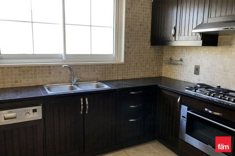 Вилла Jumeirah Park, Дубай, БАӘ-да 3 жатын бөлмелер, 675.4 м² № 720321 - фото 9