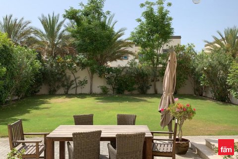 Вилла Jumeirah Park, Дубай, БАӘ-да 3 жатын бөлмелер, 675.4 м² № 720321 - фото 23