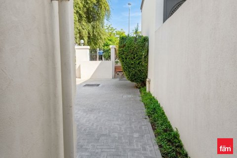 Вилла Jumeirah Park, Дубай, БАӘ-да 3 жатын бөлмелер, 675.4 м² № 720321 - фото 14