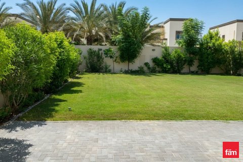 Вилла Jumeirah Park, Дубай, БАӘ-да 3 жатын бөлмелер, 675.4 м² № 720321 - фото 2