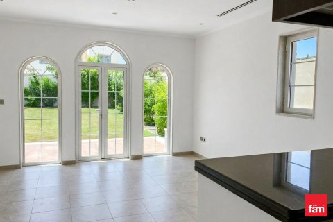 Вилла Jumeirah Park, Дубай, БАӘ-да 3 жатын бөлмелер, 675.4 м² № 720321 - фото 19