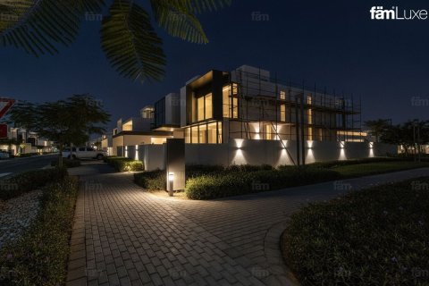 Villa itt: Dubai Hills Estate, EAE, 5 hálószoba, 649 m², azonosító: 720322