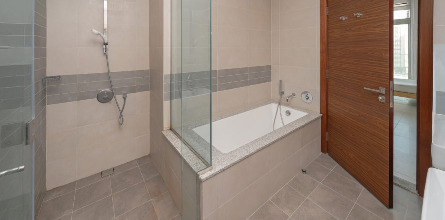 Apartment sa Al Kifaf, Dubai, UAE 1 silid-tulugan, 92 sq.m. № 677678