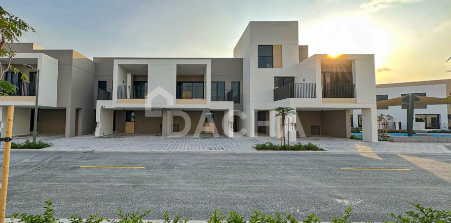 Таунхаус Arabian Ranches 3, Дубай, БАӘ-да 3 жатын бөлмелер, 209 м² № 706890