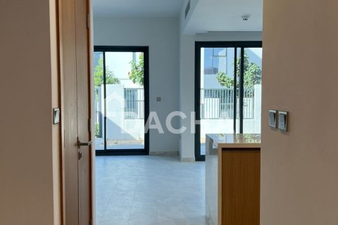 Dubai Land, Dubai, संयुक्त अरब अमीरात में टाउनहाउस, 4 बेडरूम, 234 वर्ग मीटर, संख्या 706893 - फ़ोटो 5
