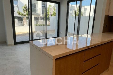 Dubai Land, Dubai, संयुक्त अरब अमीरात में टाउनहाउस, 4 बेडरूम, 234 वर्ग मीटर, संख्या 706893 - फ़ोटो 6