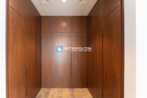 Vilă de închiriat în Abu Dhabi, EAU 5 dormitoare, 565.9 mp. №689623 - poză 20