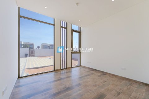 Vilă de închiriat în Abu Dhabi, EAU 5 dormitoare, 565.9 mp. №689623 - poză 24