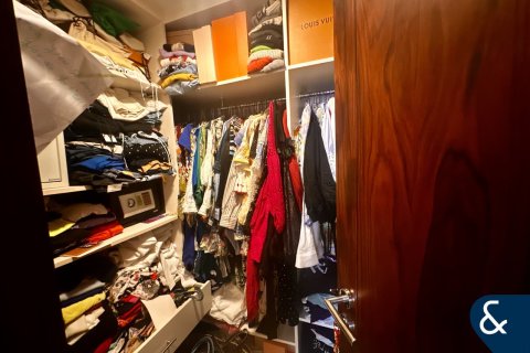 Apartemen di Downtown Dubai (Downtown Burj Dubai), UEA 3 kamar tidur, 221 m2 nomor 670896 - foto 9