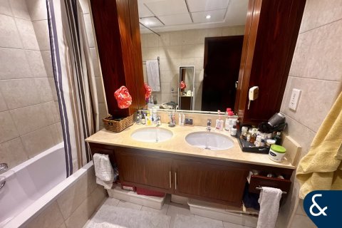 Apartemen di Downtown Dubai (Downtown Burj Dubai), UEA 3 kamar tidur, 221 m2 nomor 670896 - foto 10