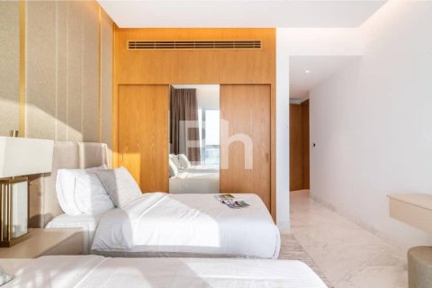 Jumeirah Beach Residence, Dubai, UAE의 임대용 아파트 침실 2개, 179제곱미터 번호 643332 - 사진 10