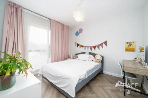 Villa in The Lakes, Dubai, UAE 3 bedrooms, 280 sq.m. № 661046 - photo 11