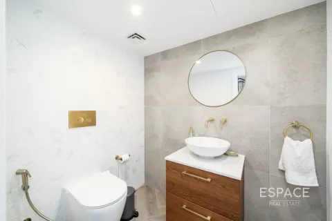 Villa in The Lakes, Dubai, UAE 3 bedrooms, 280 sq.m. № 661046 - photo 9