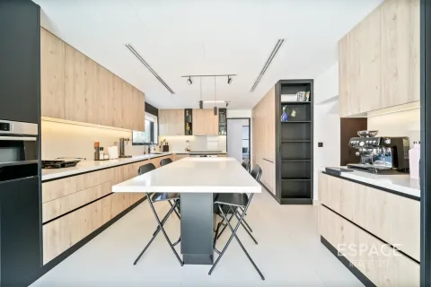 Villa à vendre à Meadows, Dubai, EAU 5 chambres, 387 m2 № 661043 - photo 16