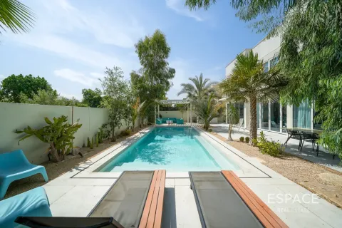 Villa à vendre à Meadows, Dubai, EAU 5 chambres, 387 m2 № 661043 - photo 1