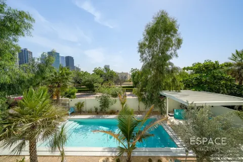 Villa à vendre à Meadows, Dubai, EAU 5 chambres, 387 m2 № 661043 - photo 2