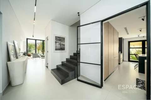 Villa à vendre à Meadows, Dubai, EAU 5 chambres, 387 m2 № 661043 - photo 10