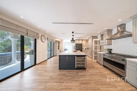 Villa in Green Community, Dubai, UAE 5 bedrooms, 577 sq.m. № 661048 - photo 6