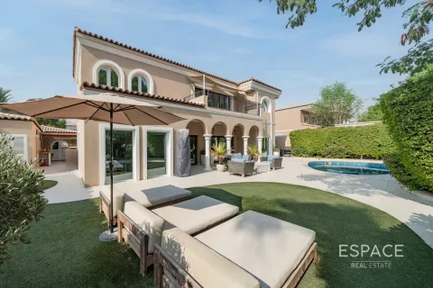 Villa in Green Community, Dubai, UAE 5 bedrooms, 577 sq.m. № 661048 - photo 1