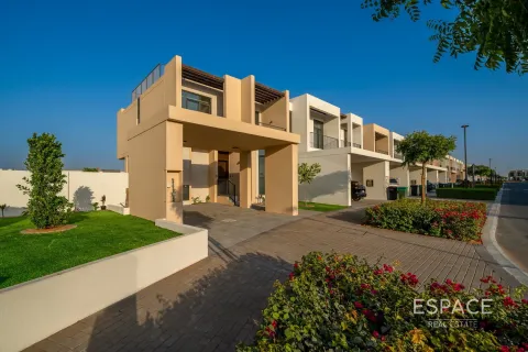 Townhouse de vânzare în Dubai South (Dubai World Central), Dubai, EAU 4 dormitoare, 223 mp. №661047 - poză 1