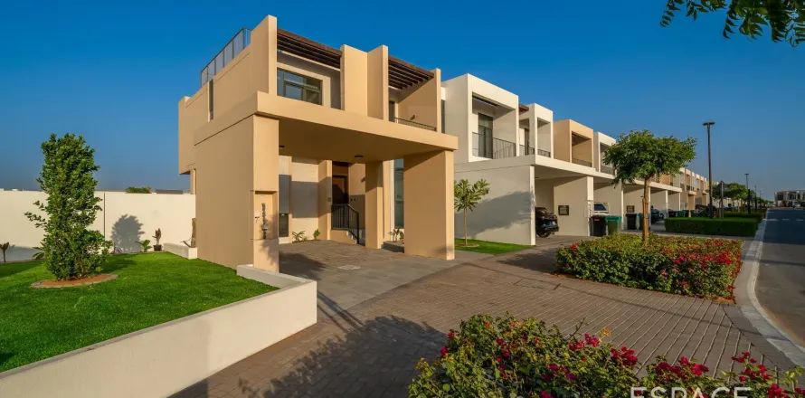 Townhouse în Dubai South (Dubai World Central), Dubai, EAU 4 dormitoare, 223 mp.  №661047