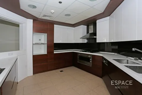 Wohnung zur Miete in Palm Jumeirah, Dubai, VAE 3 Schlafzimmer, 204 m2 Nr. 650103 - Foto 5