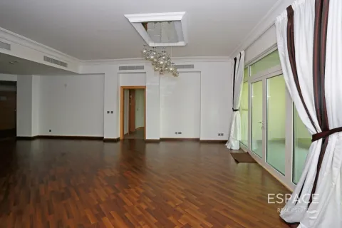 Wohnung zur Miete in Palm Jumeirah, Dubai, VAE 3 Schlafzimmer, 204 m2 Nr. 650103 - Foto 3
