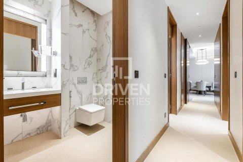 Downtown Dubai (Downtown Burj Dubai), Dubai, UAE의 임대용 아파트 침실 3개, 145.21제곱미터 번호 765601 - 사진 13