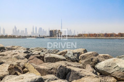 Terra para venda em Jumeirah, Dubai, EAU 1069.87 m2 № 767671 - foto 16