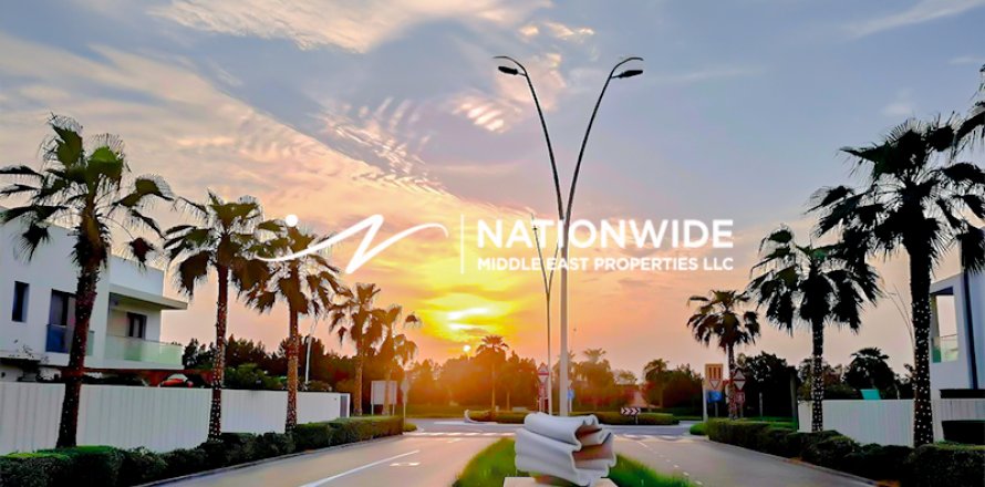 Dúplex en Abu Dhabi, EAU 3 dormitorios, 397 m² № 678592