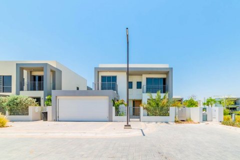 Vila di Dubai Hills Estate, UAE 5 bilik tidur, 480.03 meter persegi № 750967